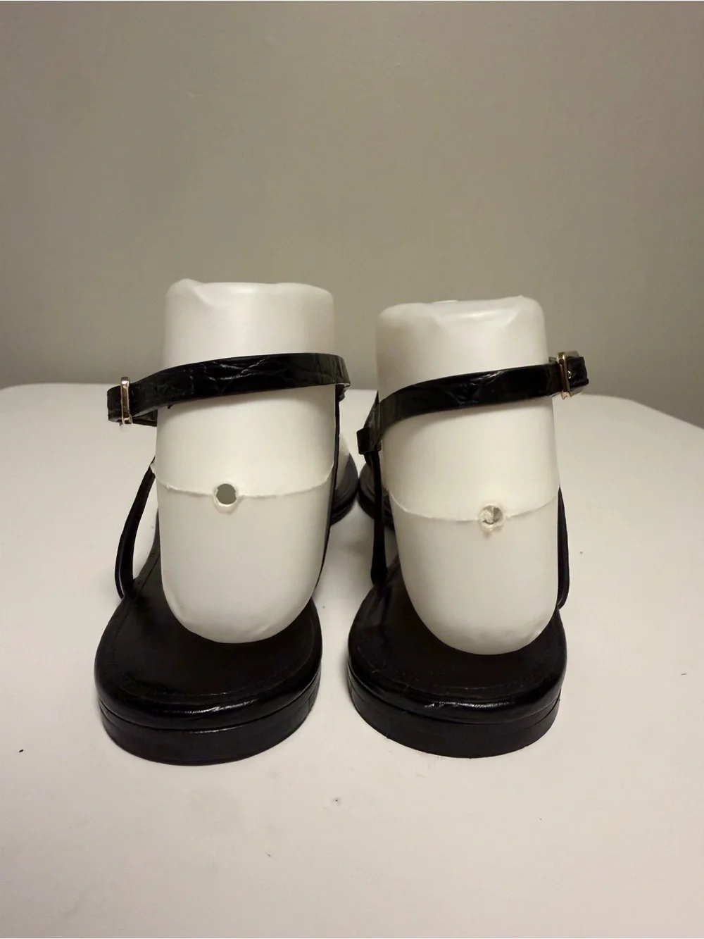 Saint Laurent YSL Logo Cassandra Black Leather Thong Flat Sandal EU 39.5 US 9.5